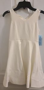 BRAND NEW - Girls dress 7